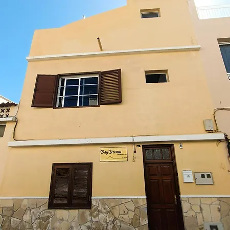 Daydream Medano Coliving *